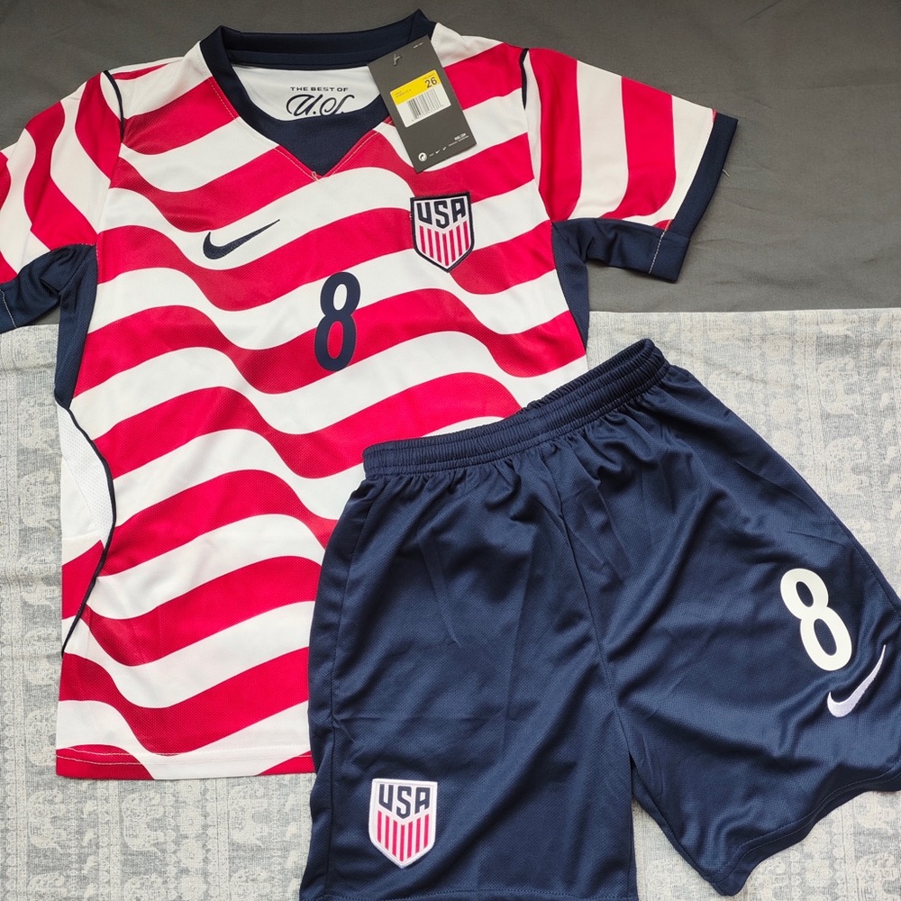 Nike Kids USA Soccer Set - Red, White & Navy - Picture 1 of 8